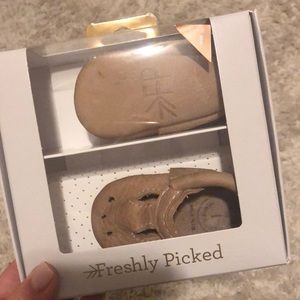 Freshly picked Mary Jane- weathered brown